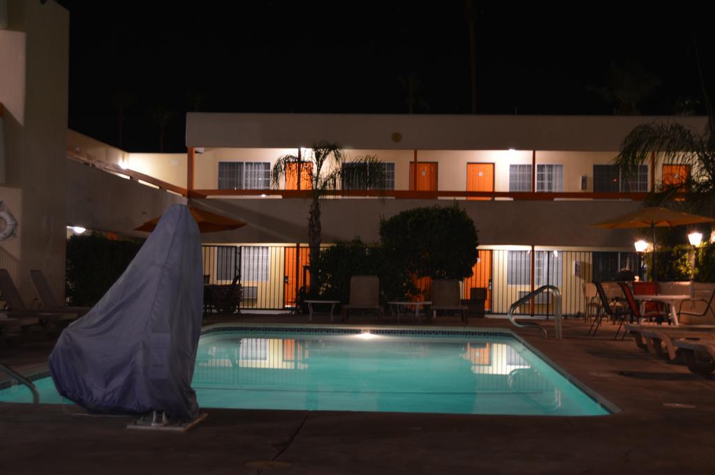 Musicland Hotel Palm Springs Buitenkant foto
