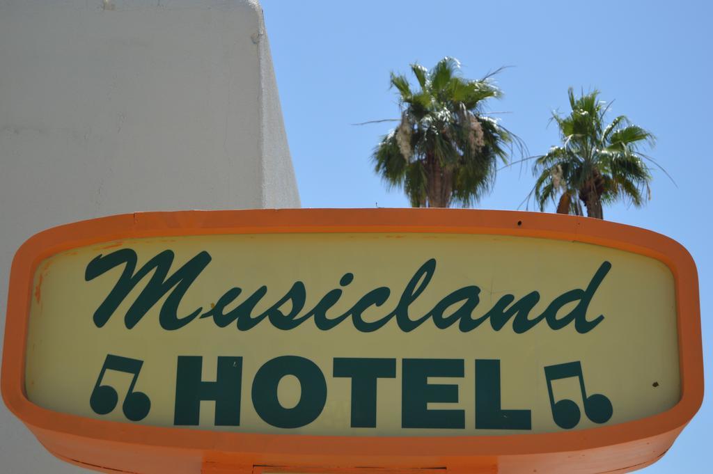 Musicland Hotel Palm Springs Buitenkant foto
