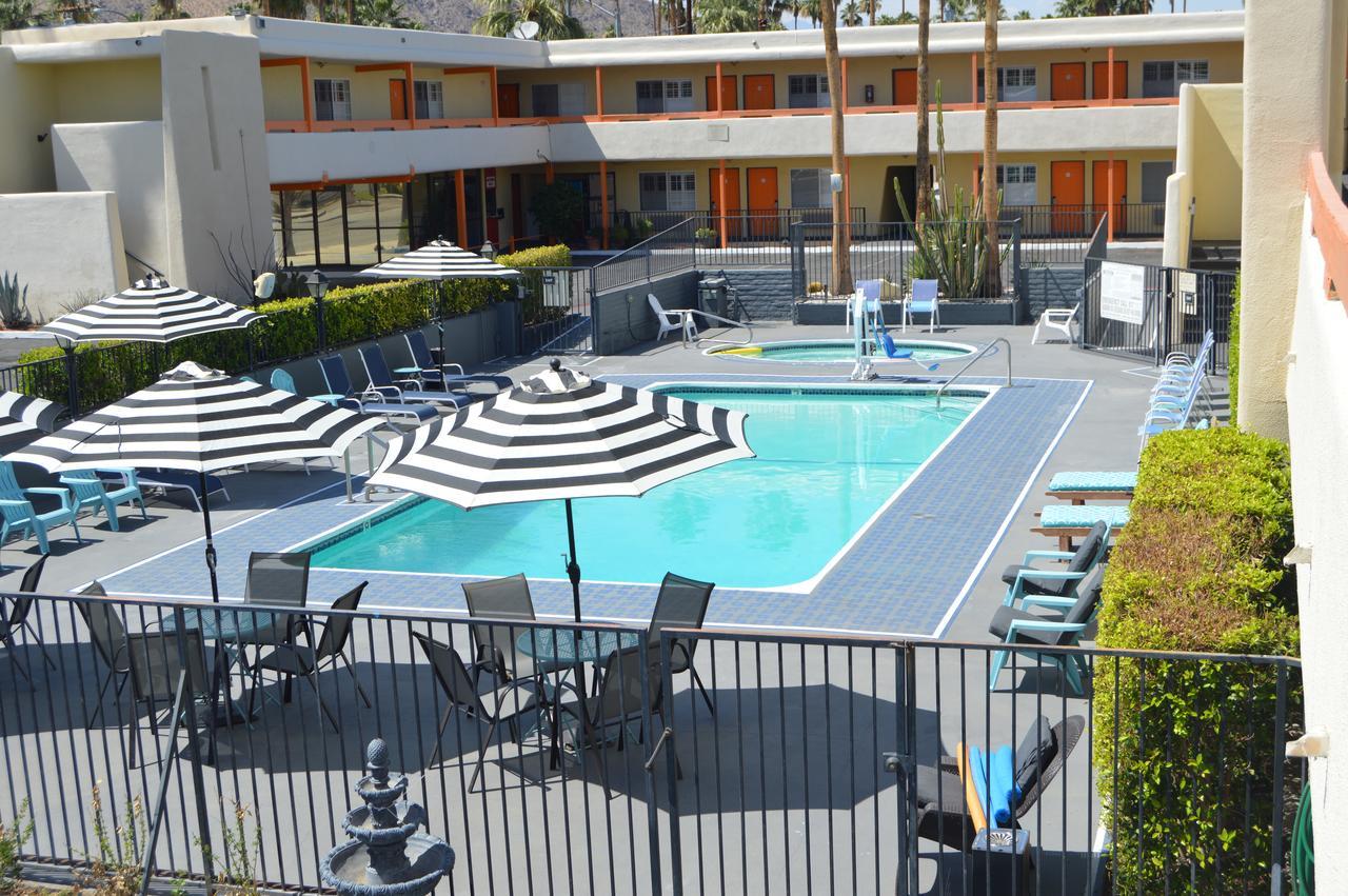 Musicland Hotel Palm Springs Buitenkant foto