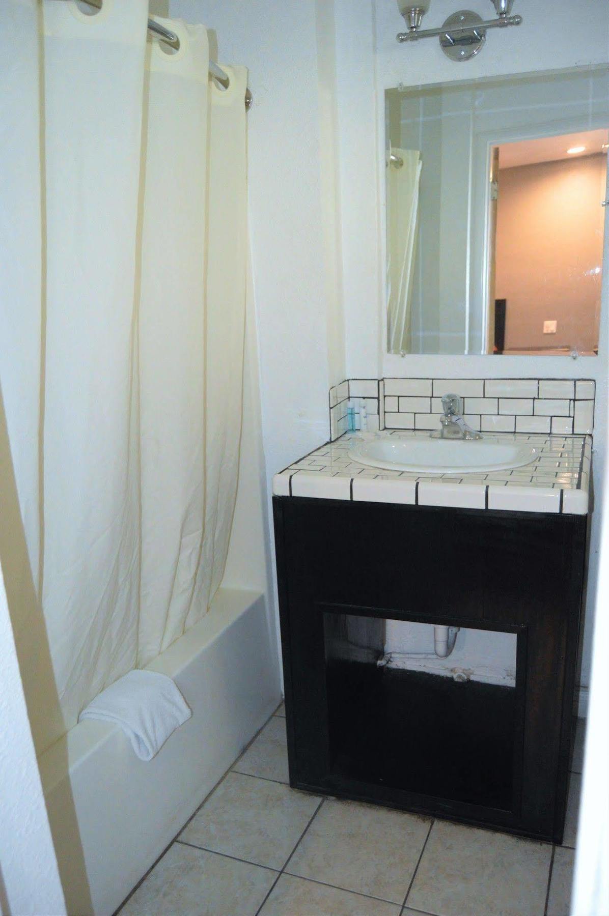 Musicland Hotel Palm Springs Buitenkant foto